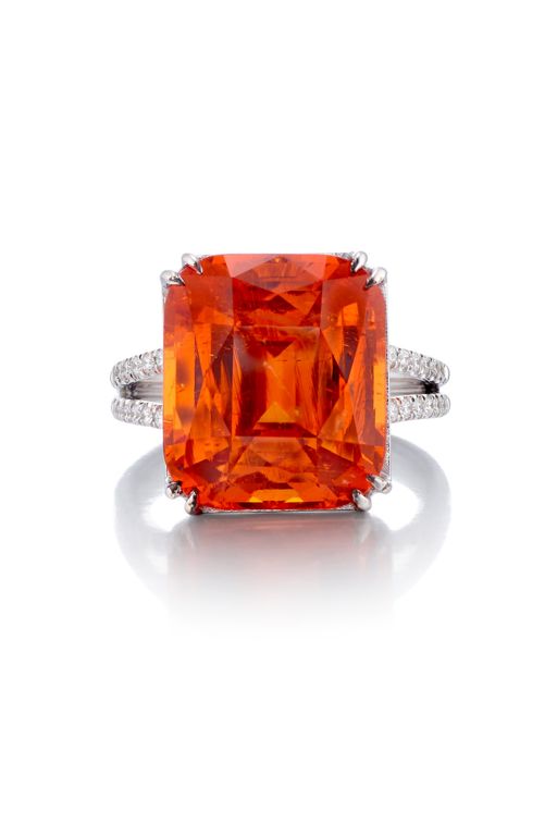 18k Gold Garnet and Diamond Ring