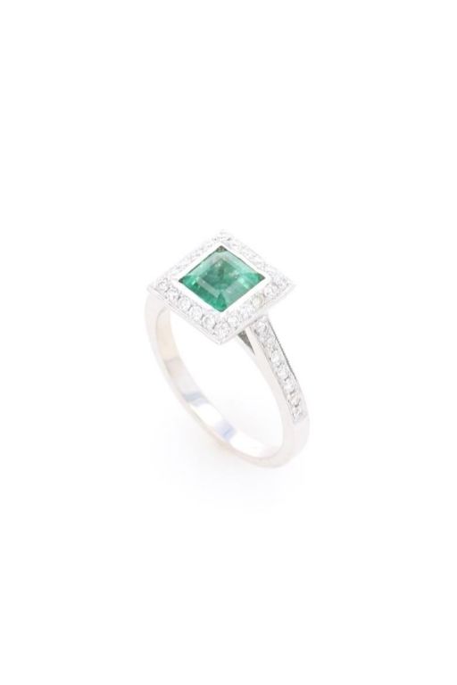 18k Gold Emerald and Diamond Ring