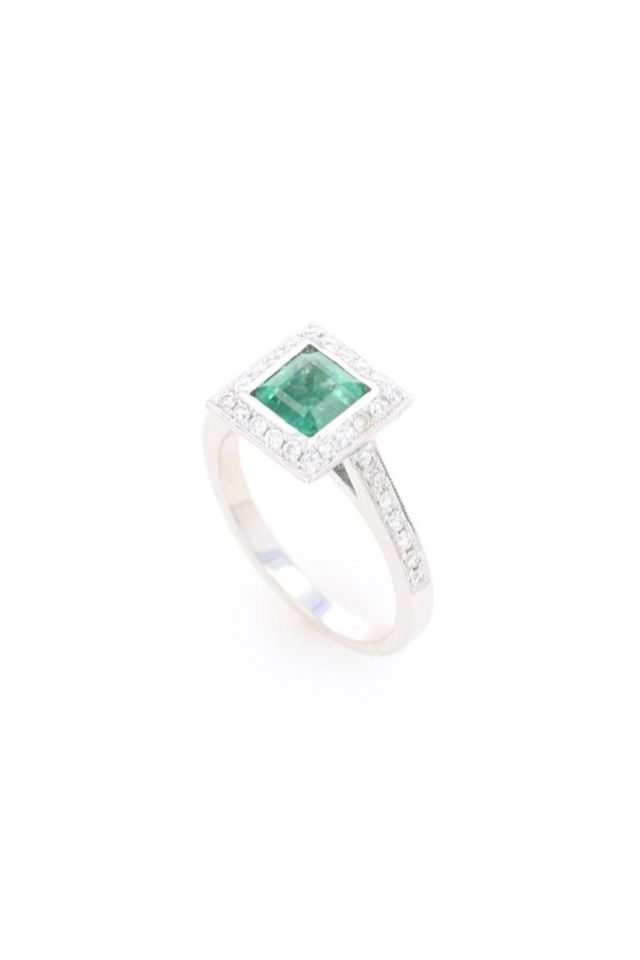 18k Gold Emerald and Diamond Ring