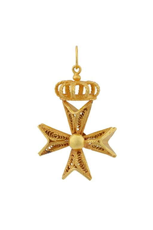 18k Yellow Gold Maltese Cross Pendant