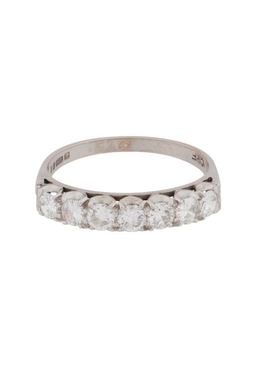 18k White Gold Diamond Ring