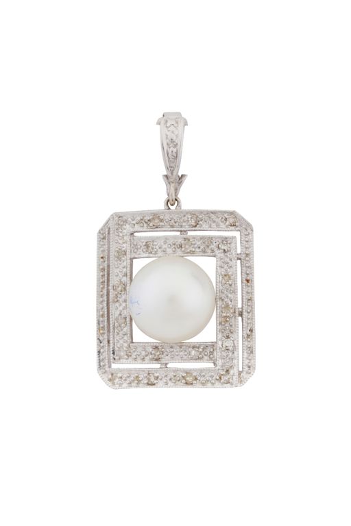 White Metal Pearl and Diamond Pendant