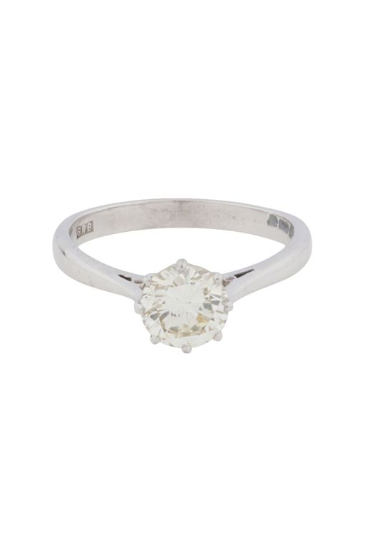 18k White Gold Diamond Solitaire Ring