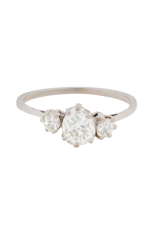 18k White Gold Diamond Ring