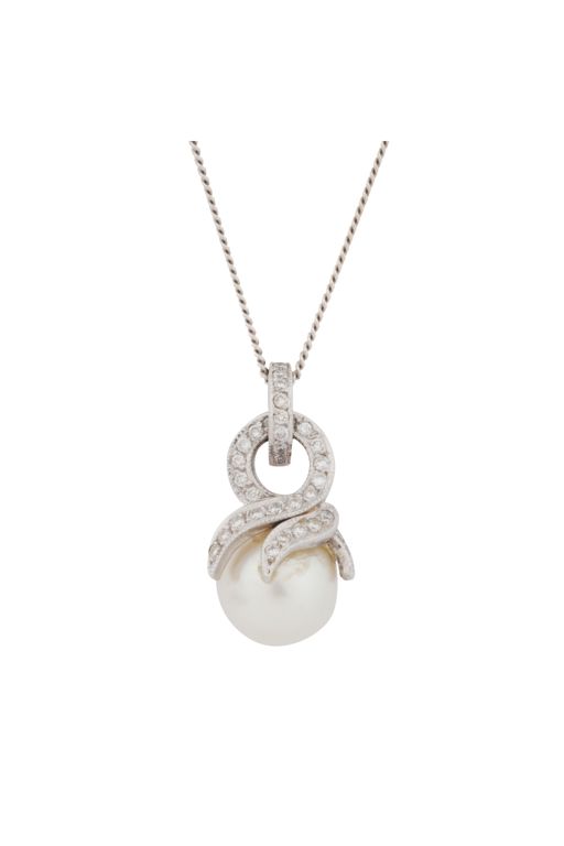 18k White Gold Pearl and Diamond Pendant Necklace