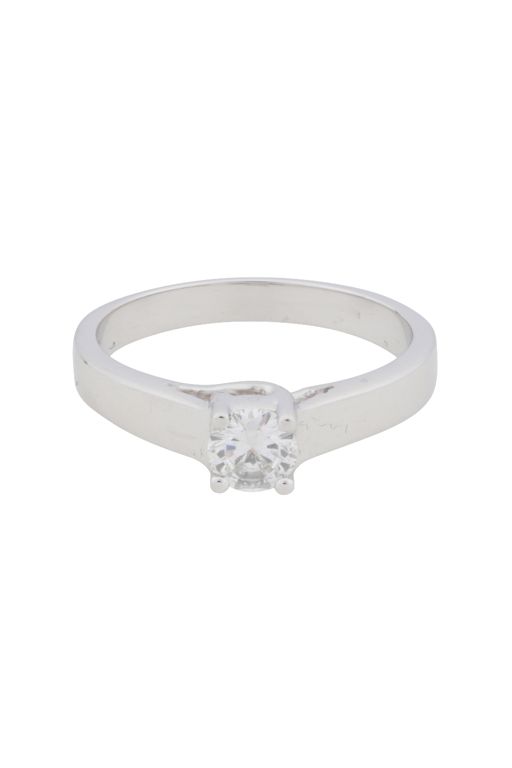 18k White Gold Diamond Solitaire Ring