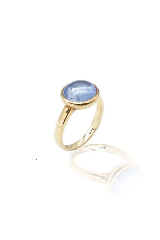 18k Yellow Gold Sapphire Ring
