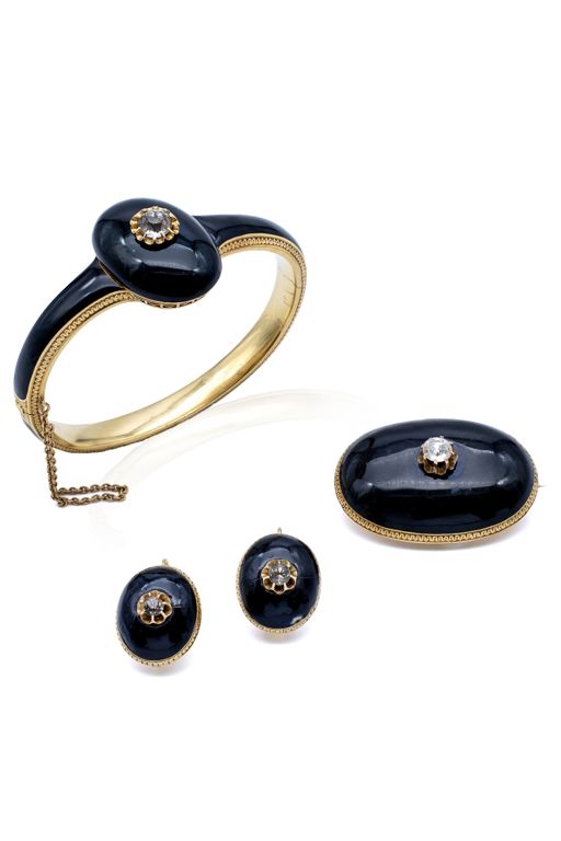 18k Yellow Gold Enamel and Glass Paste Jewelry Set