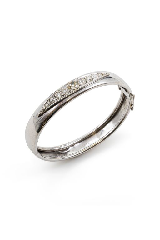 18k White Gold Diamond Bangle Bracelet