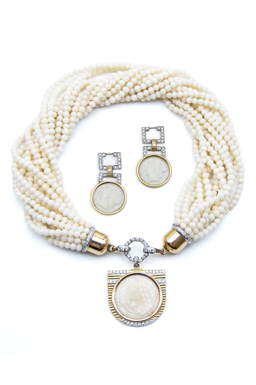 18k Gold Coral and Diamond Jewelry Set