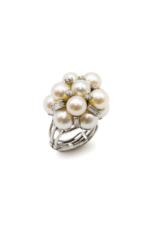 Platinum Pearl and Diamond Ring