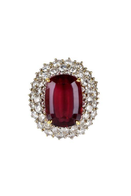 18k Yellow Gold Tourmaline and Diamond Ring