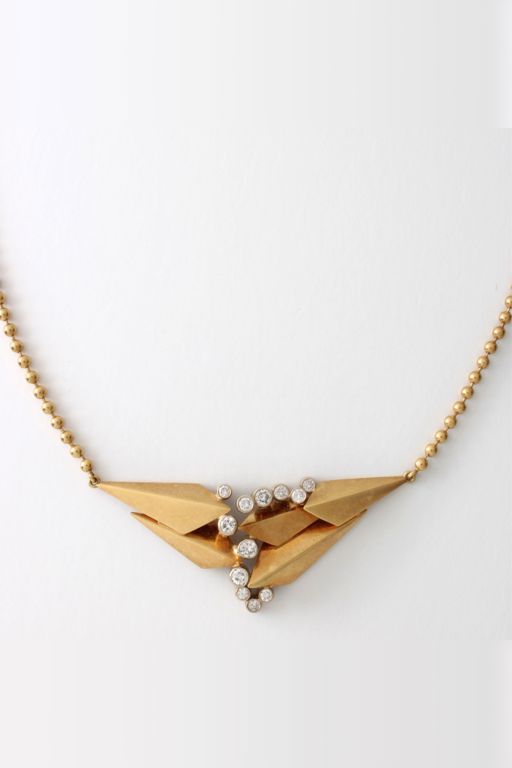 18k Yellow Gold Diamond Pendant Necklace