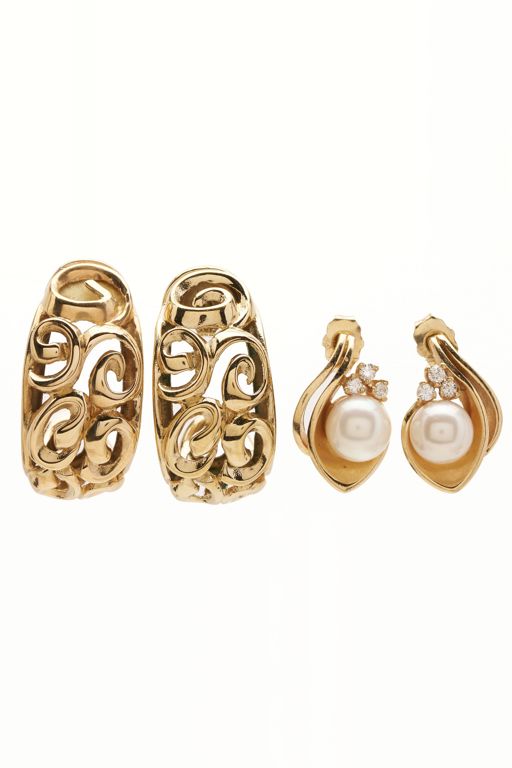 Two Pairs of 14k Yellow Gold Earrings