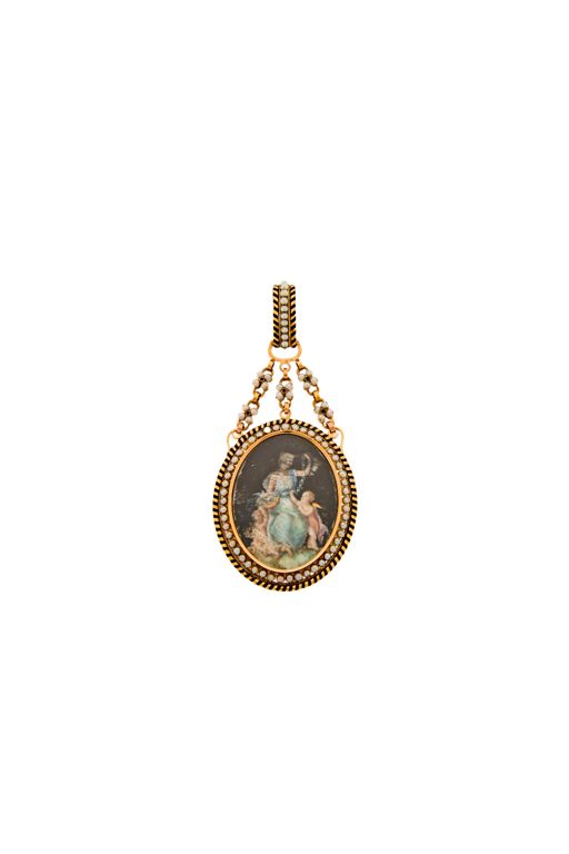 Gold Pearl Pendant
