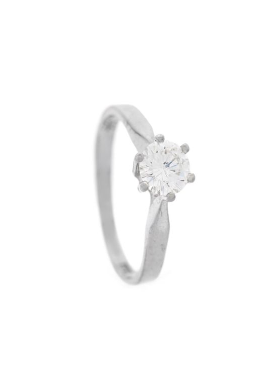 18k Gold Diamond Solitaire Ring