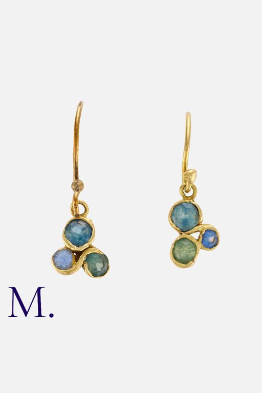 18k Yellow Gold Sapphire Earrings