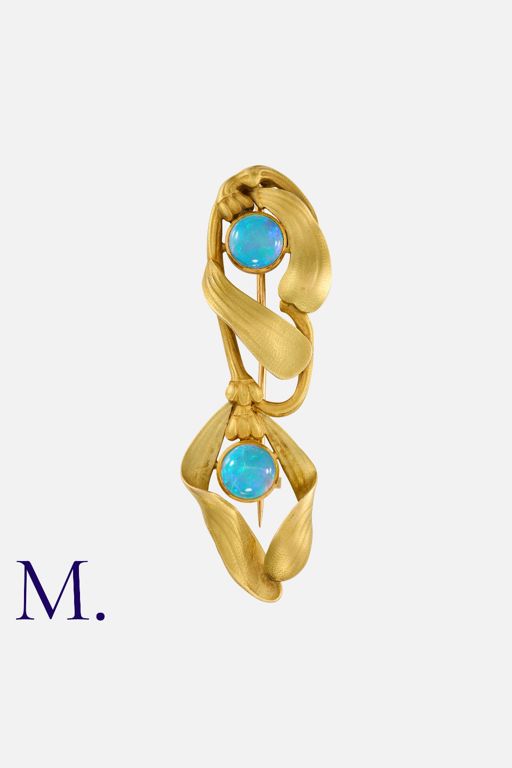 18k Yellow Gold Opal Brooch