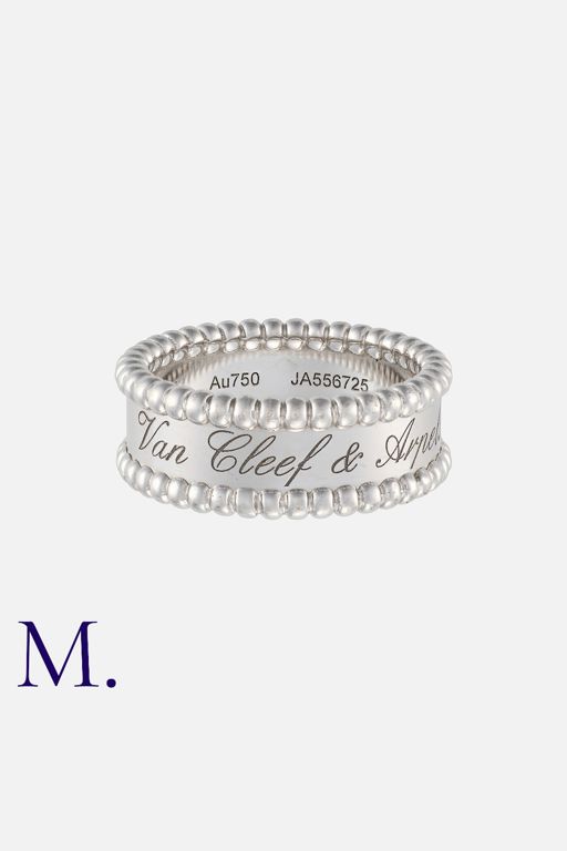18k White Gold Ring
