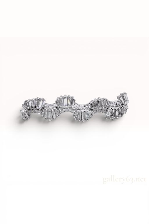 14k White Gold Diamond Wavy Ribbon Brooch