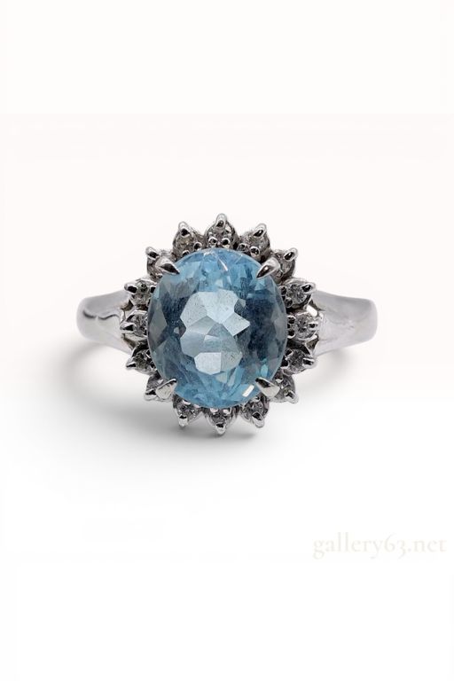 Platinum Aquamarine and Diamond Cluster Ring