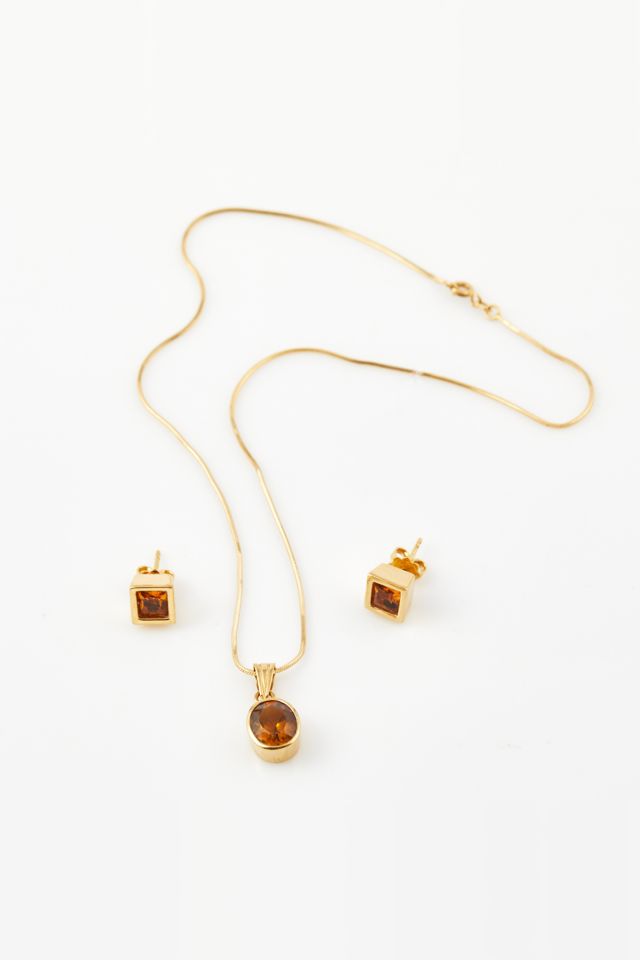 18k Gold Stone Earrings and Pendant Necklace