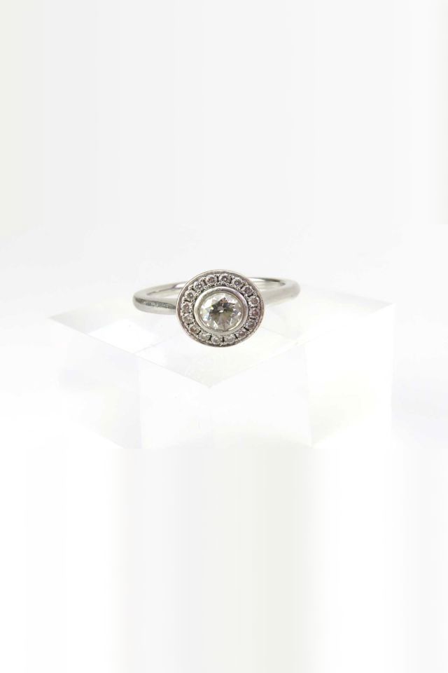 Platinum Diamond Halo Ring