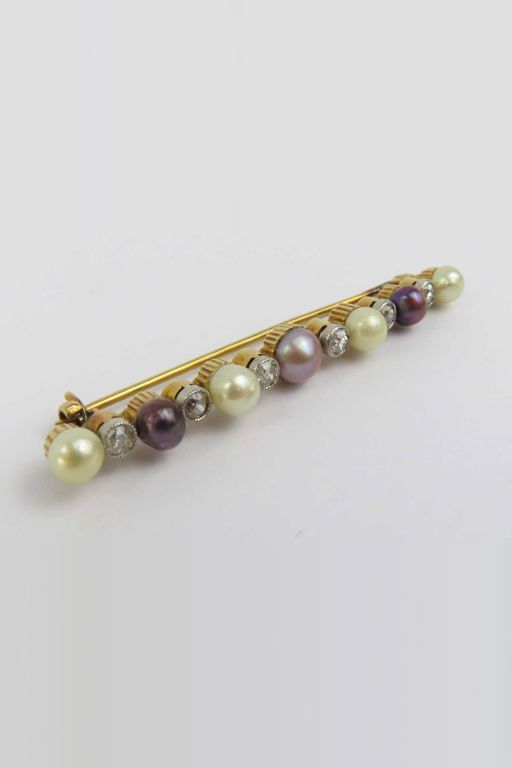 9k Gold Pearl and Diamond Bar Brooch