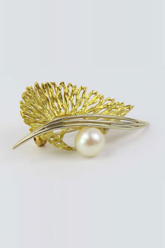 18k Two-Tone Gold Pearl Shell Brooch