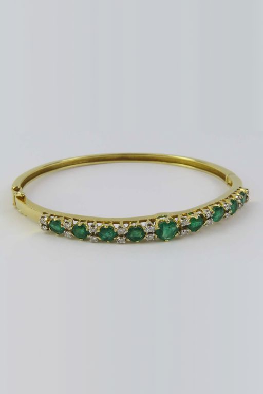 18k Gold Emerald and Diamond Hinged Bracelet