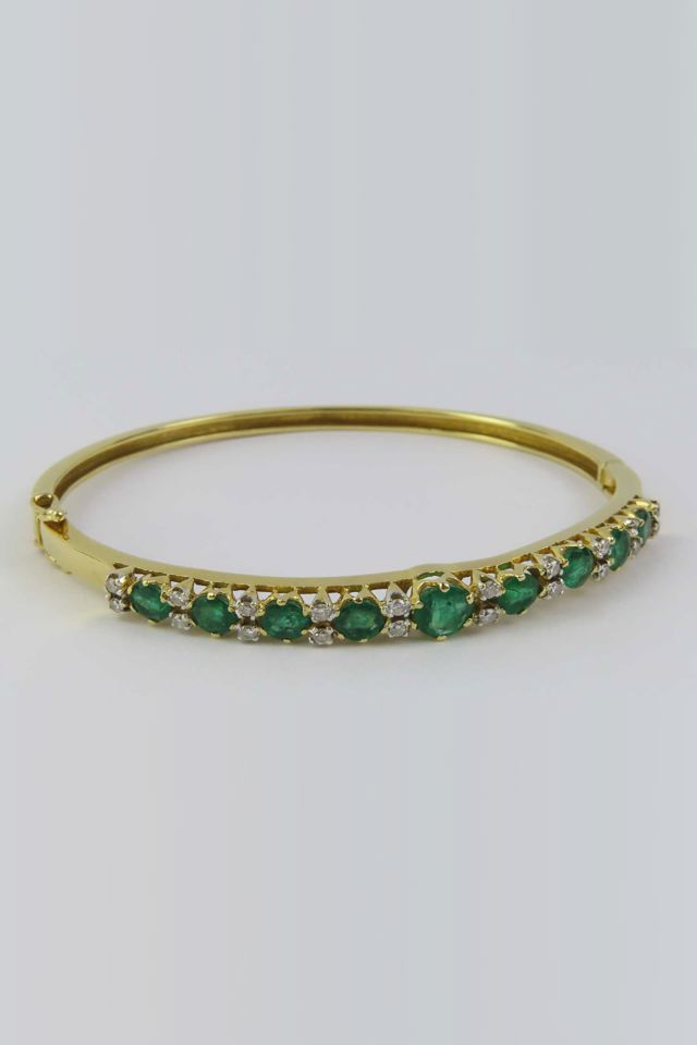 18k Gold Emerald and Diamond Hinged Bracelet
