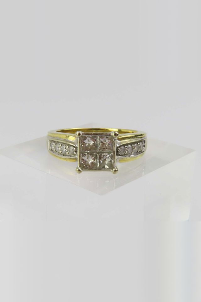 18k Two-Tone Gold Diamond Ring