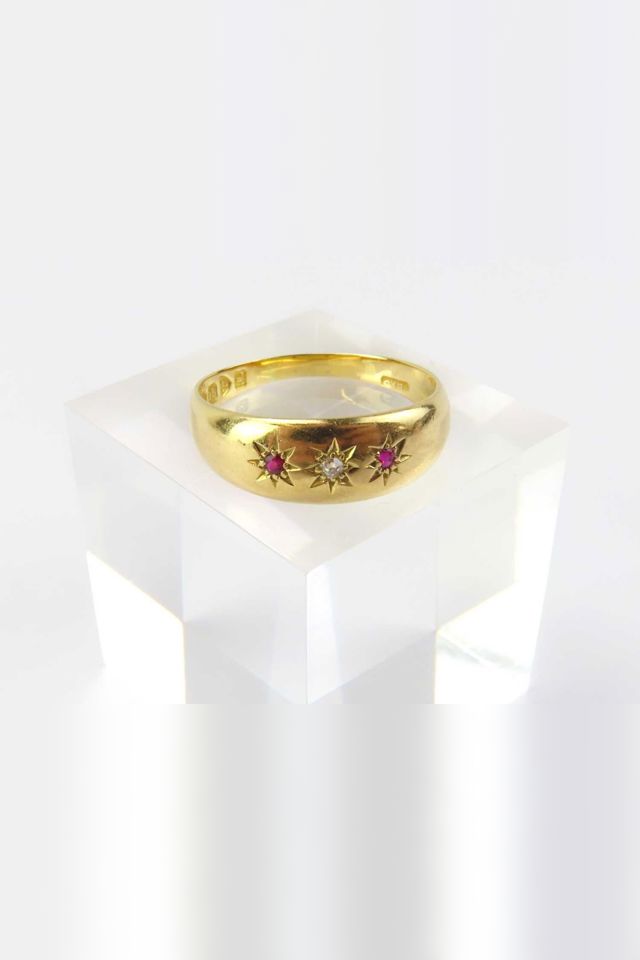 18k Yellow Gold Diamond and Ruby Gypsy Ring
