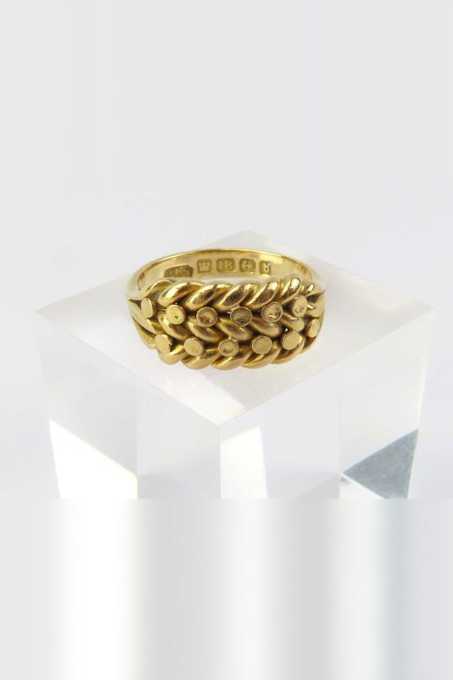 18k Yellow Gold Ring