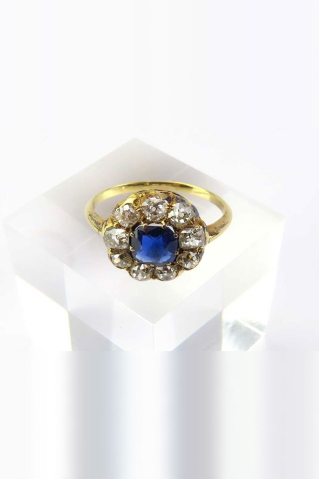 9k Yellow Gold Sapphire and Diamond Cluster Ring