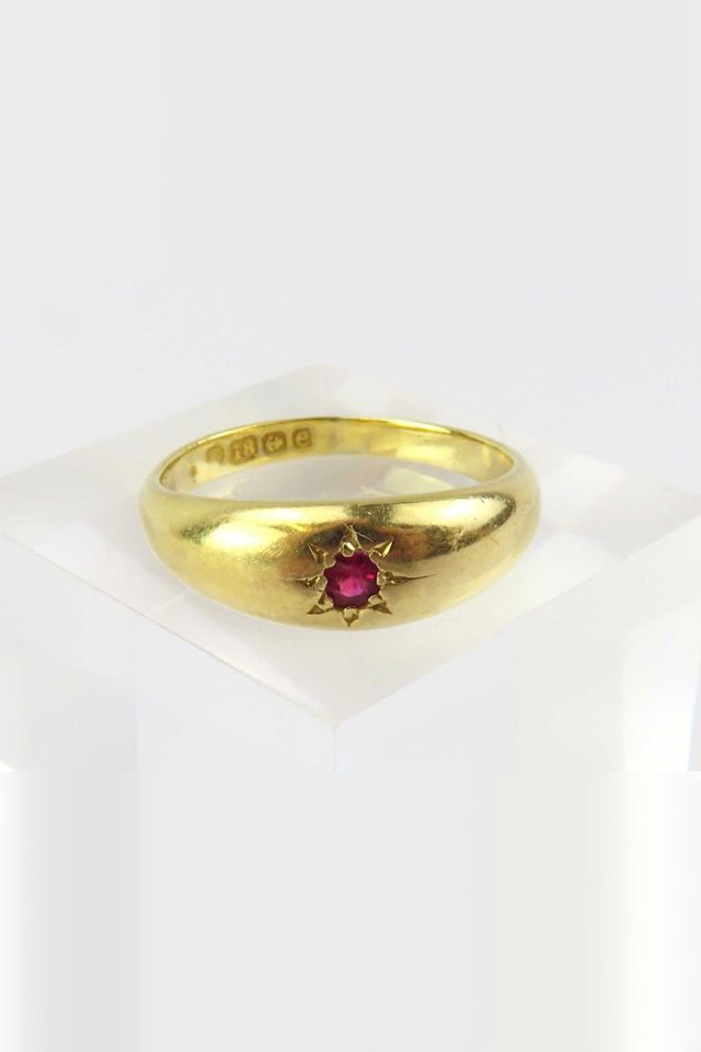 18k Yellow Gold Ruby Gypsy Ring