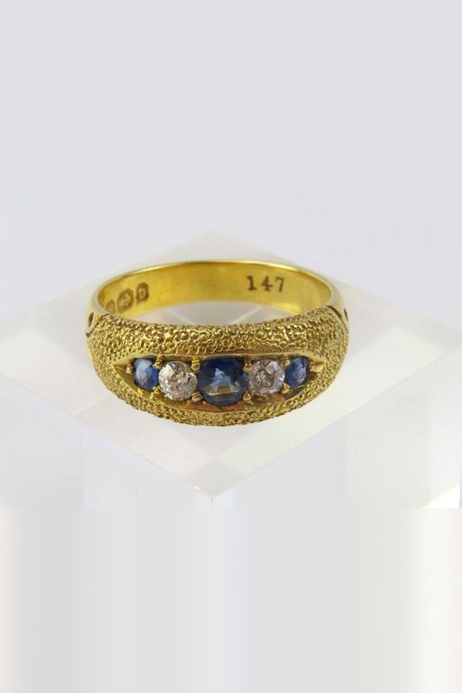 18k Gold Sapphire and Diamond Ring