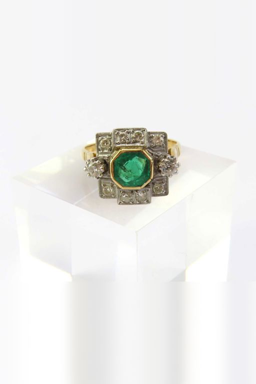 18k Gold Emerald and Diamond Cluster Ring