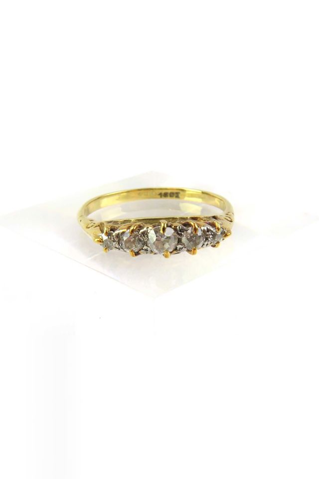 18k Yellow Gold Diamond Ring