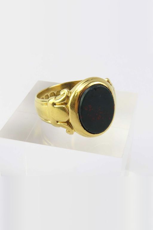 18k Yellow Gold Bloodstone Ring