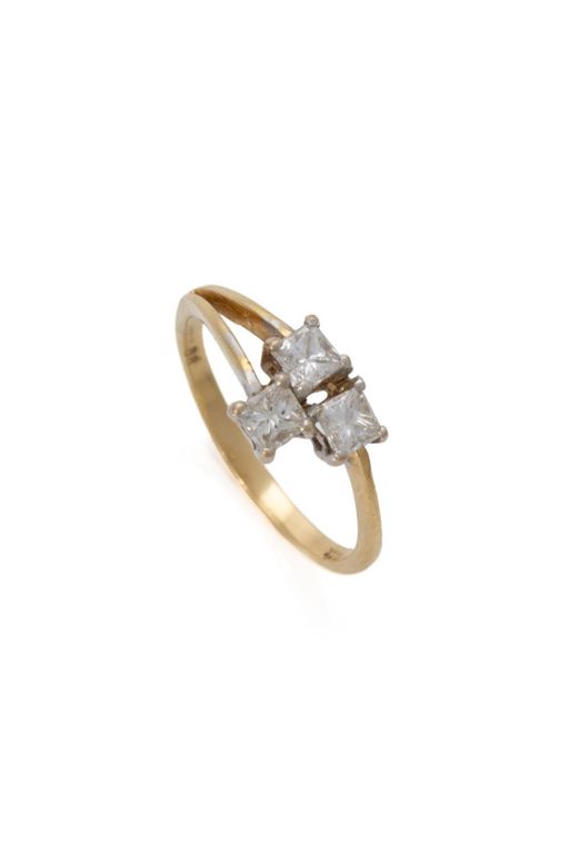 18k Yellow Gold Diamond Ring