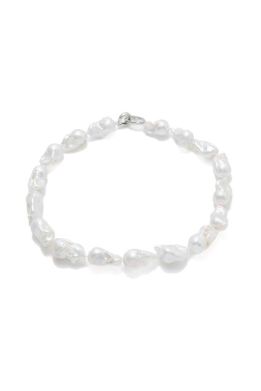 Pearl Necklace With Metal Clasp