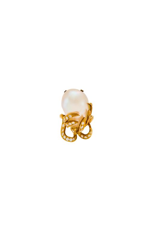 18k Gold Pearl and Diamond Ring
