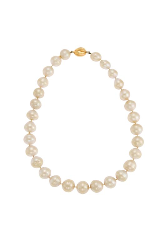 18k Gold Pearl Necklace