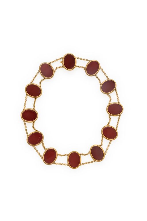 19k Yellow Gold Carnelian Necklace