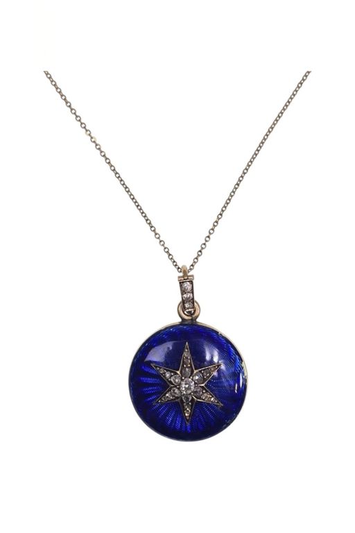 Gold Diamond Pendant Necklace