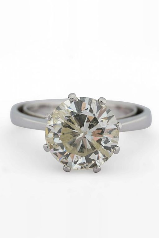 18k Gold Diamond Ring