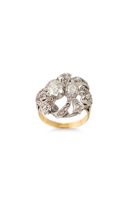18k White Gold Diamond Cluster Ring