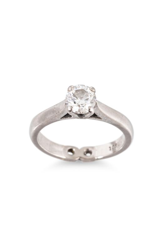 18k White Gold Diamond Solitaire Ring