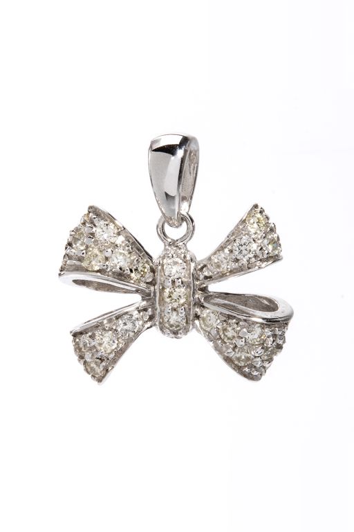 18k Gold Diamond Pendant